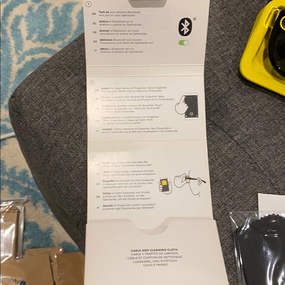 Official Snapchat Spectacles - Picture 2 of 4